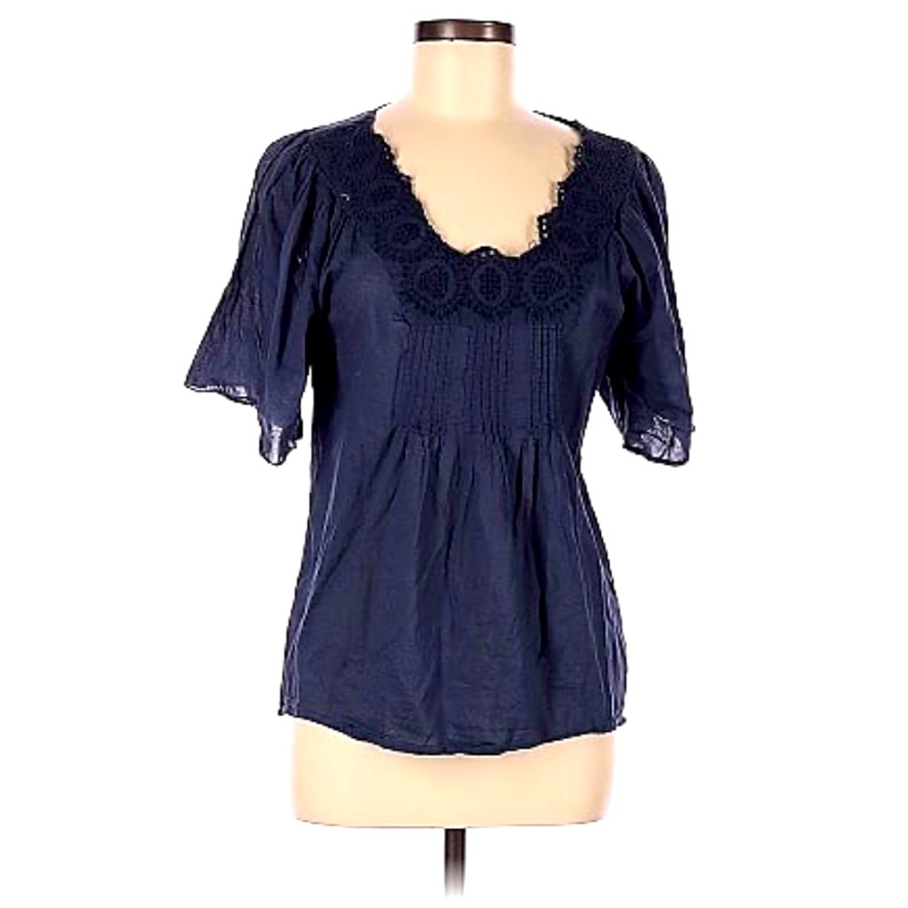 MICHAEL Michael Kors
Size M Short Sleeve Blouse